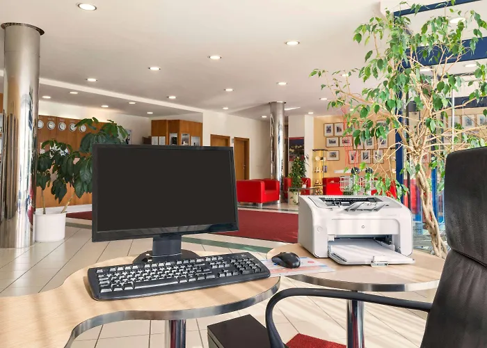 Ramada Airport Hotel Prague