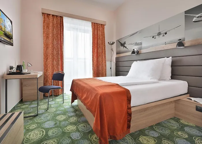Ramada Airport Hotel Prague