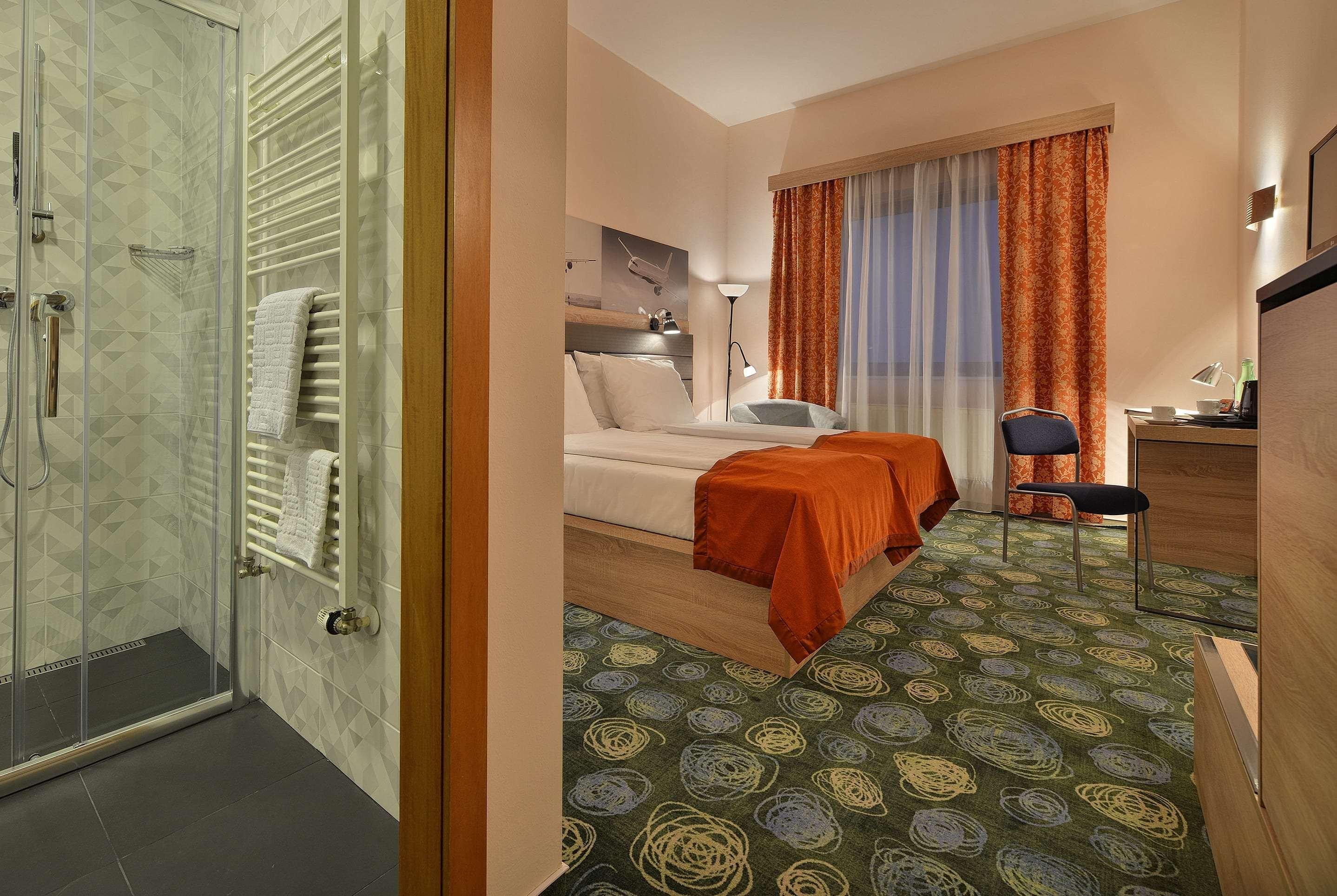 Ramada Airport Hotel Praga