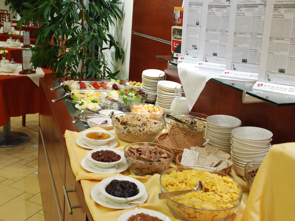 Ramada Airport 4* Praga